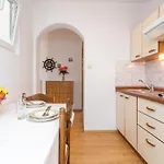 Lucija 2 Baška