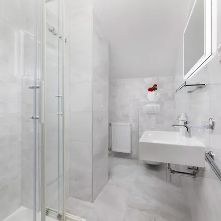 Appartement Lucija 2 *