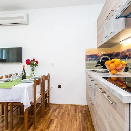 Appartement Lucija 2