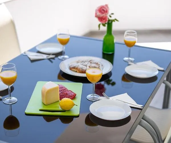 Appartement Lucija 2 *